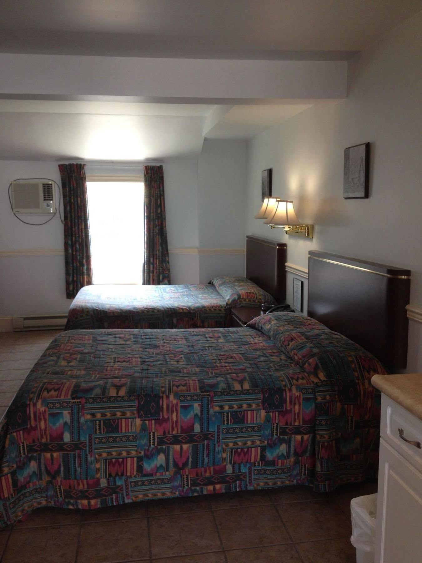 Shoreline Suites Дигби Екстериор снимка